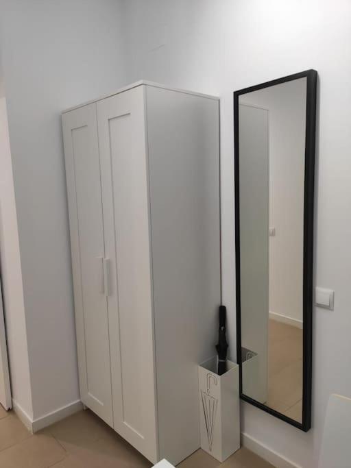Moderno Apartamento Con Parking,Tarrassa, Barcelona Terrassa Dış mekan fotoğraf